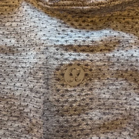 Lululemon Swiftly Tech Long Sleeve Shirt 2.0 Waist Length Size 2 - Picture 7 of 7